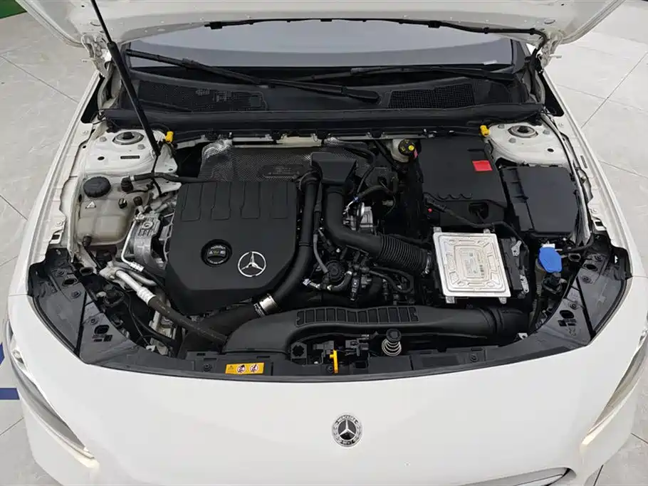 Mercedes-Benz A-Class 2022 A 200 L Sport Sedan Style фото 10