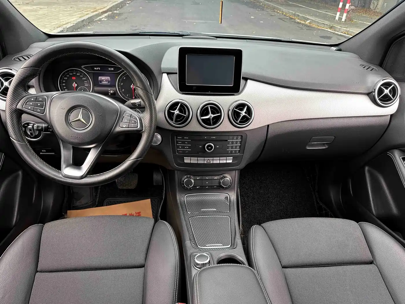 Mercedes-Benz B-Class 2015 B 200 Dynamic фото 11