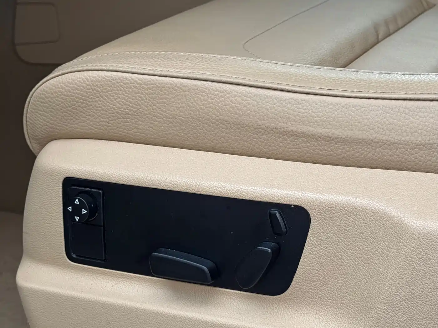 Volkswagen Touareg 2010 2010 3.6 Limited Luxury Edition
