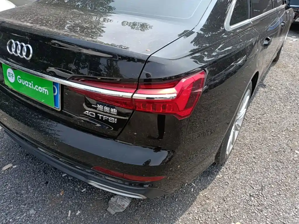 Photo 8 - Audi A6L