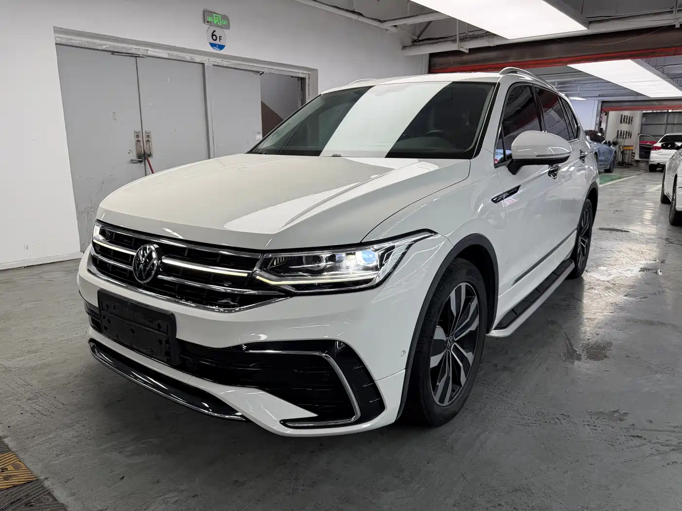Volkswagen Tiguan L 2022 330TSI Auto 2WD R-Line Premium Edition