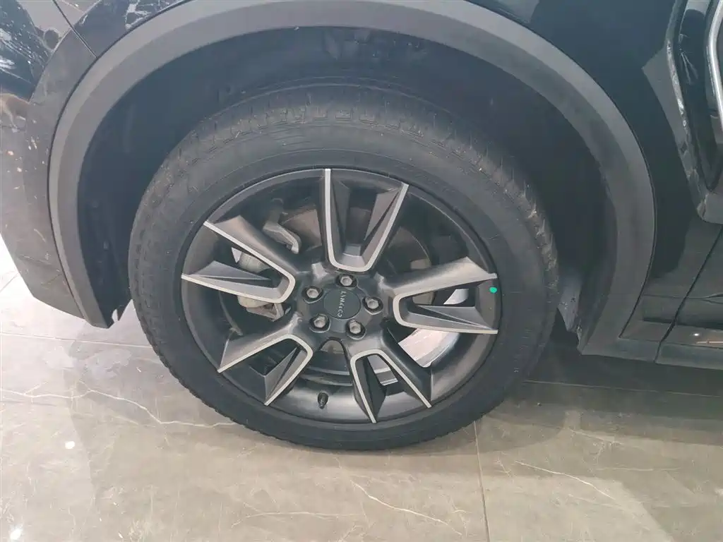 Lynk & Co 01 2021 2.0TD 2WD Pro фото 23