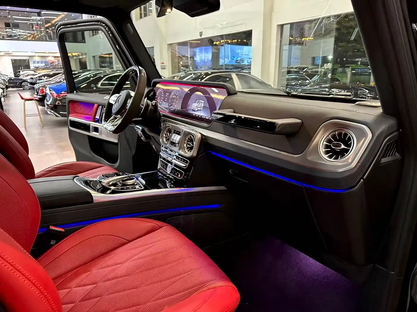 Mercedes-Benz G-Class AMG 2023 AMG G 63 фото 9