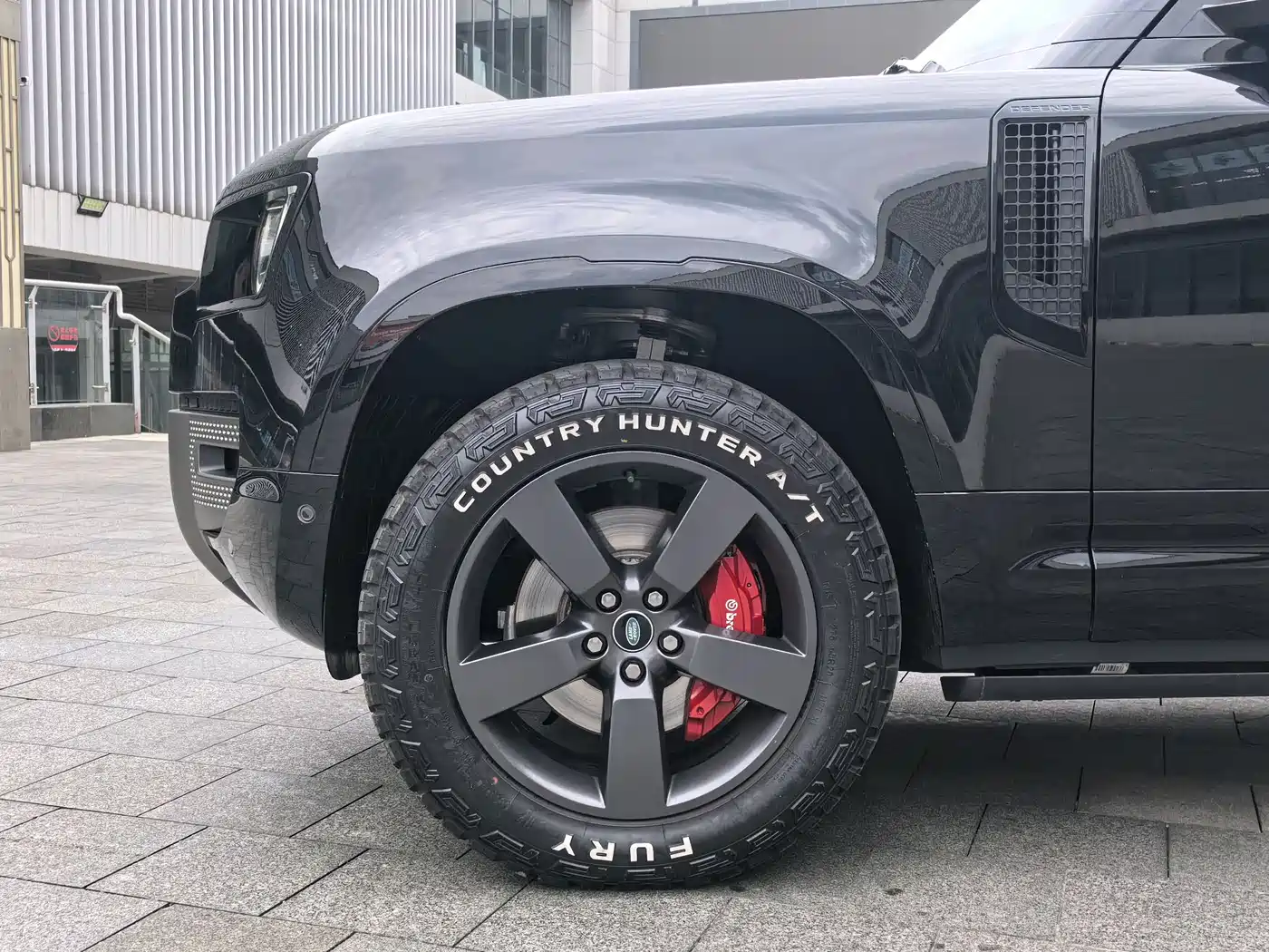 Land Rover Defender 2023 Model 110 3.0T P400 X-DYNAMIC HSE фото 5