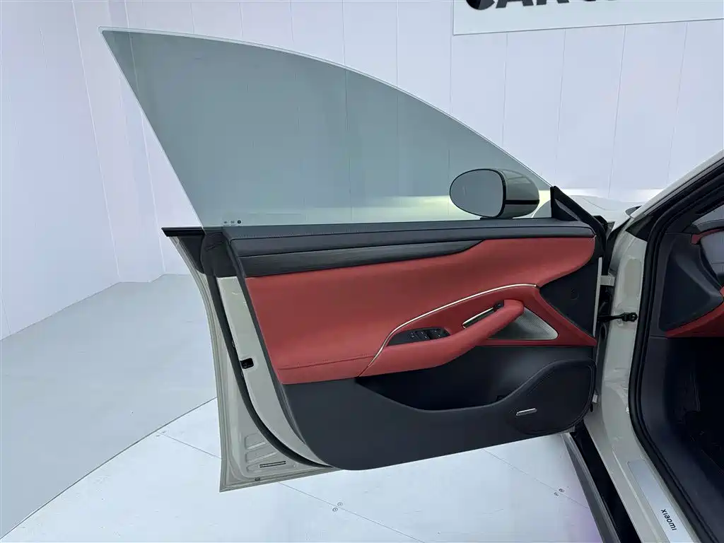 XIAOMI CAR XIAOMI SU7