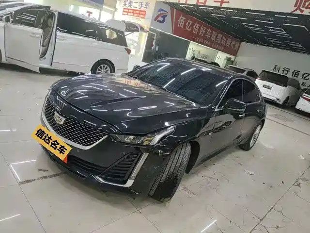 Cadillac CT5 28T, Люкс, Стандарт