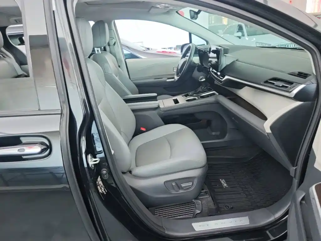 Toyota Granvia 2023 2023 2.5L Hybrid Prestige PLUS Edition