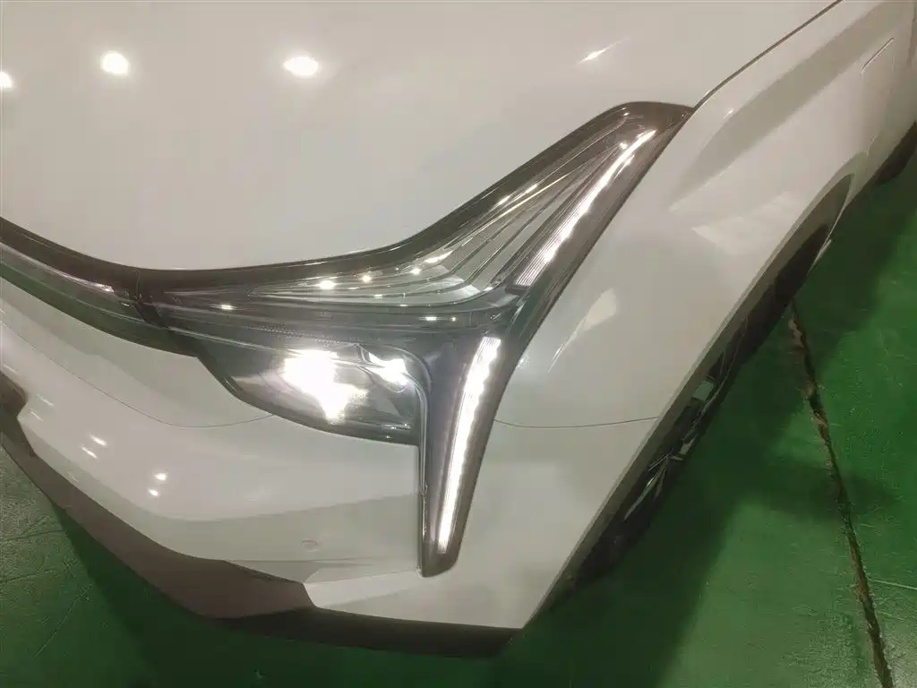 NEZHA AUTOMOBILE NEZHA U
