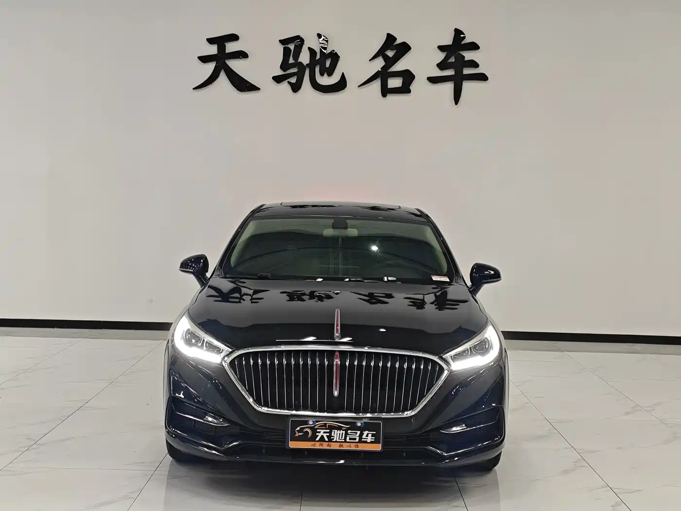 صورة 2 - Hongqi H5