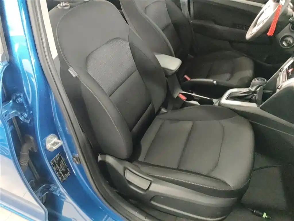 Hyundai Elantra 2016 Model 1.6L Automatic Smart Elite фото 24