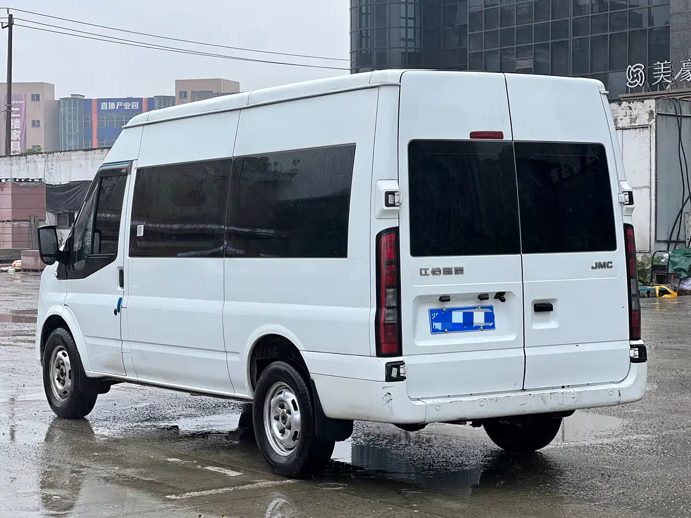 Jiangling JMC Fushun 2024 2023 2.0T Manual Medium Wheelbase Medium Roof Commercial Multi-Purpose Vehicle 7-Seater