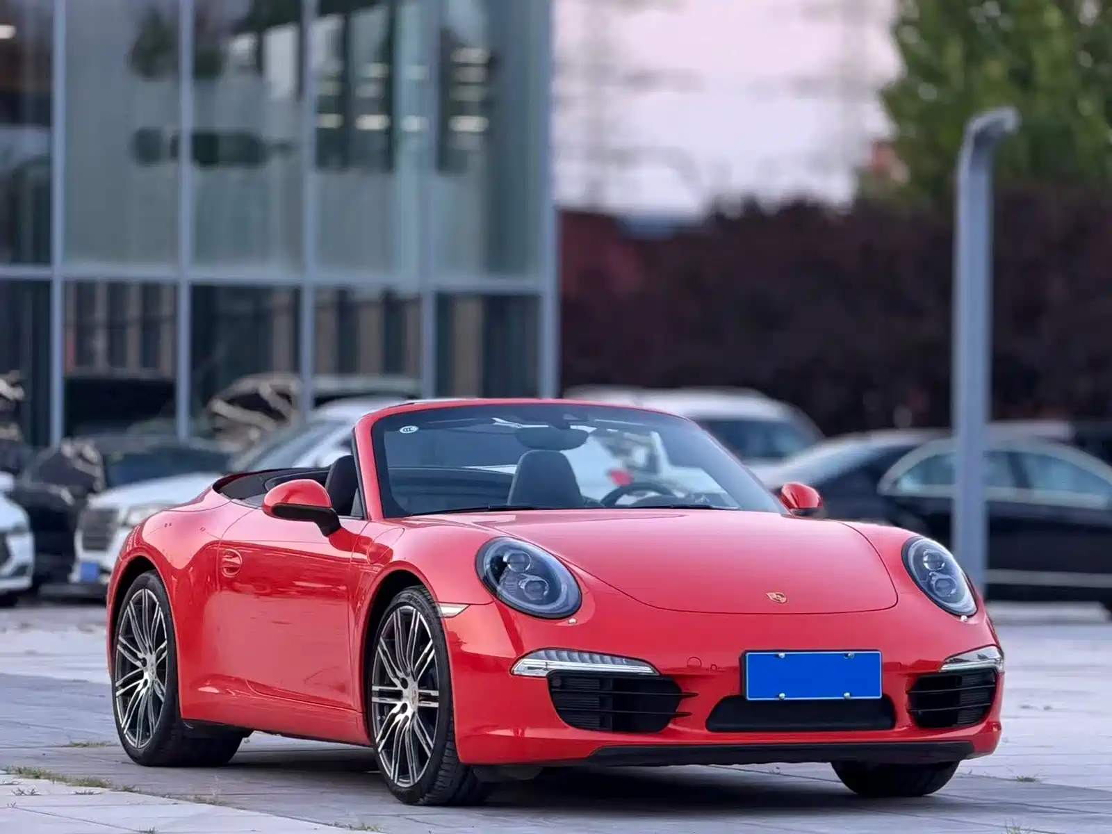 Photo 3 - Porsche 911