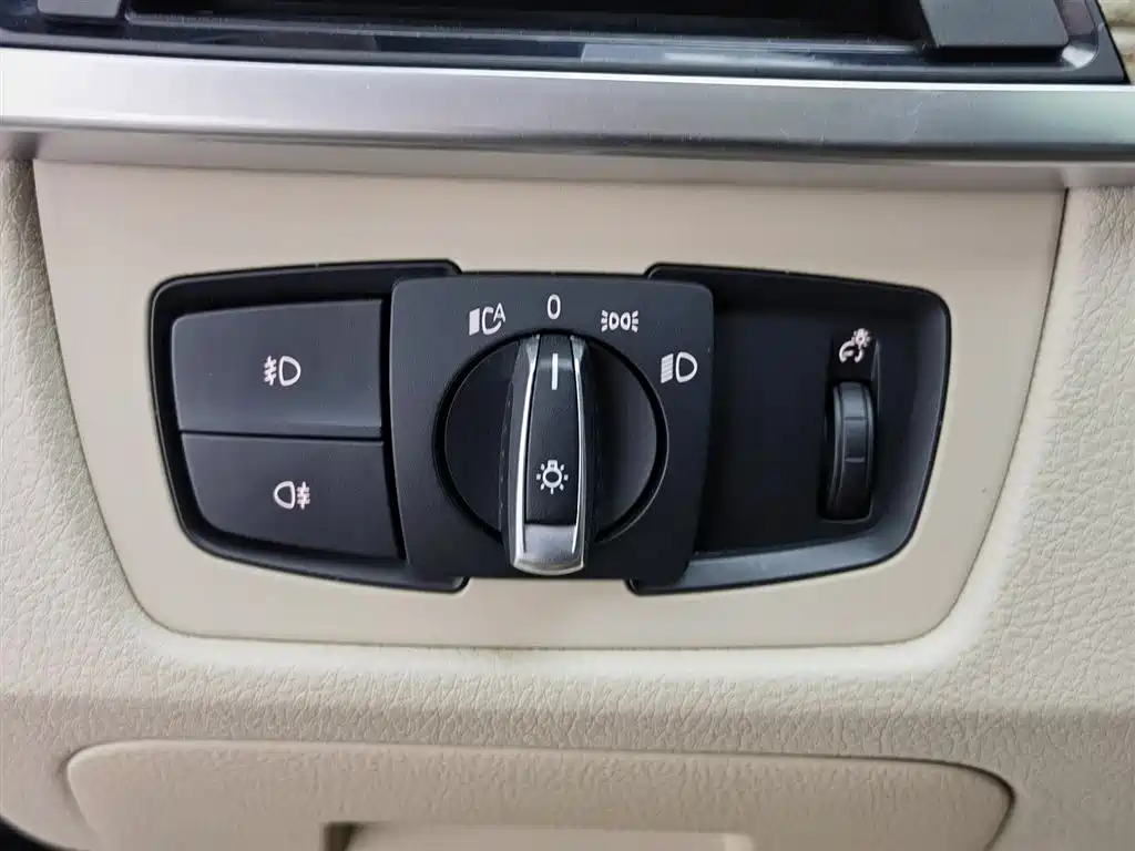 BMW 3 Series 2013 Facelift 320Li Style Design Package фото 21