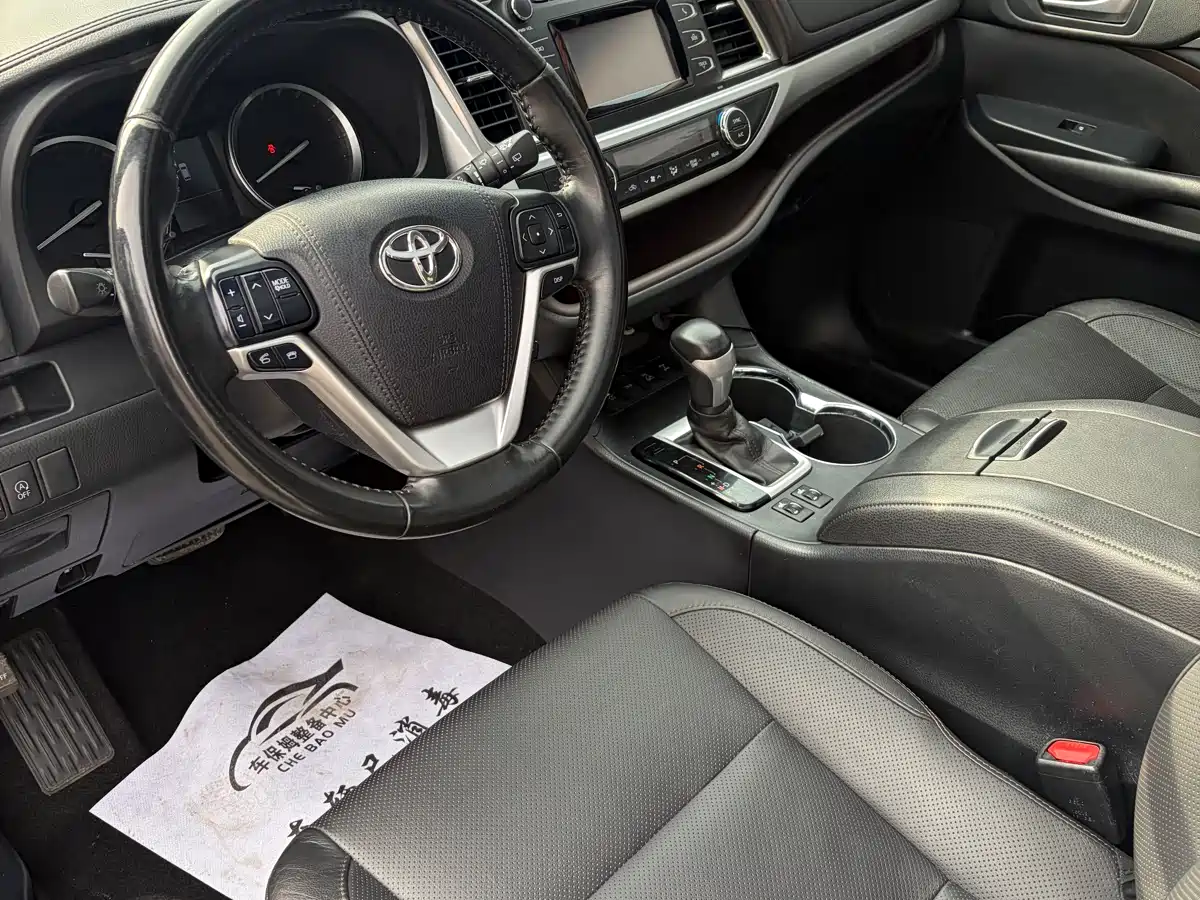 Toyota Highlander 2015 2.0T AWD Luxury Edition 7-seater фото 6