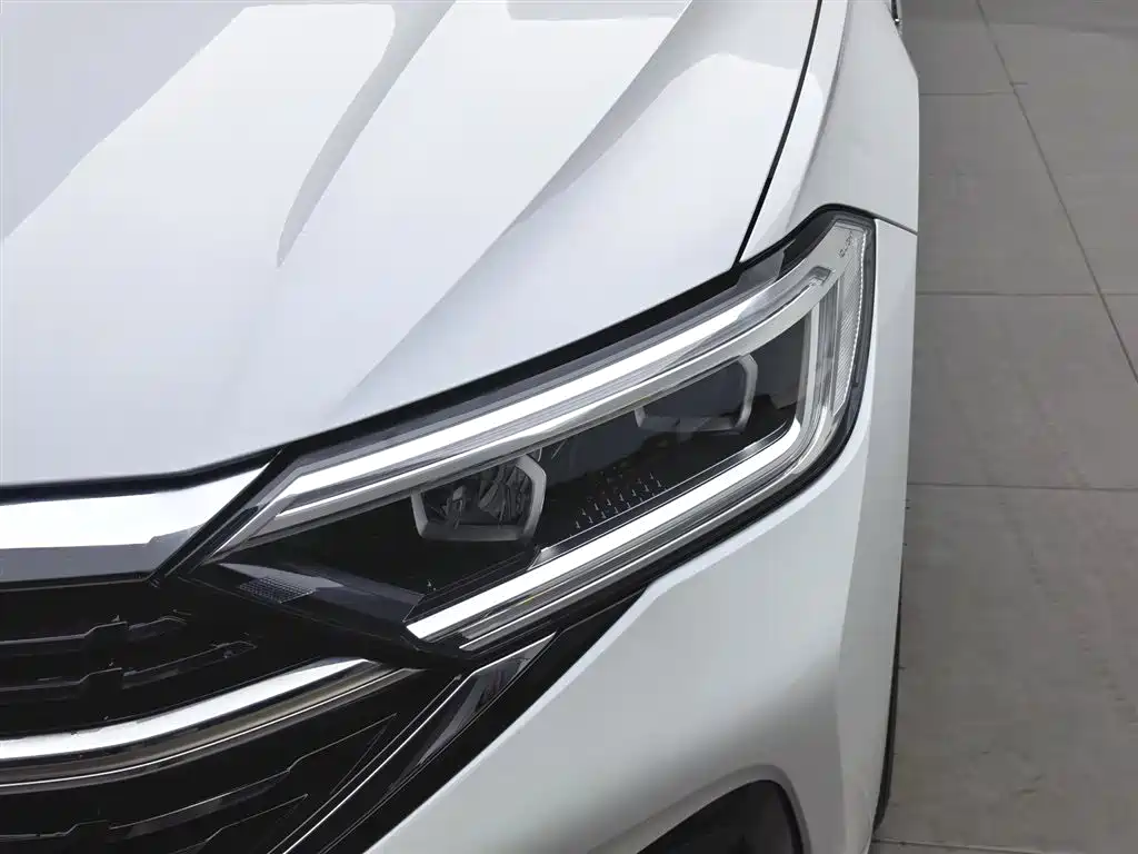 Volkswagen Sagitar 2023 300TSI DSG Excellence Edition фото 7
