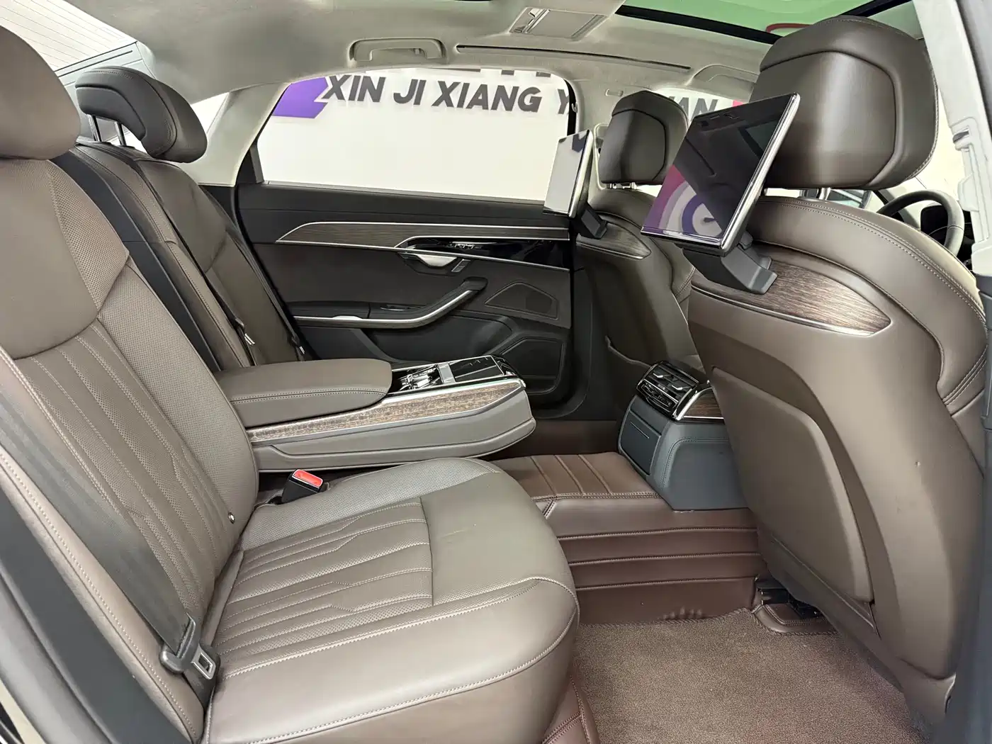Audi A8 2023 A8L 55 TFSI quattro Flagship фото 16