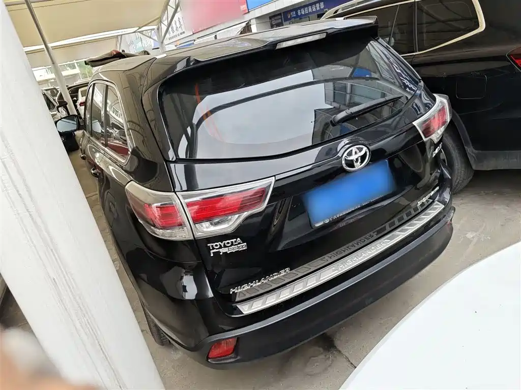Toyota Highlander 2015 2.0T AWD Luxury Edition 7-seater фото 5