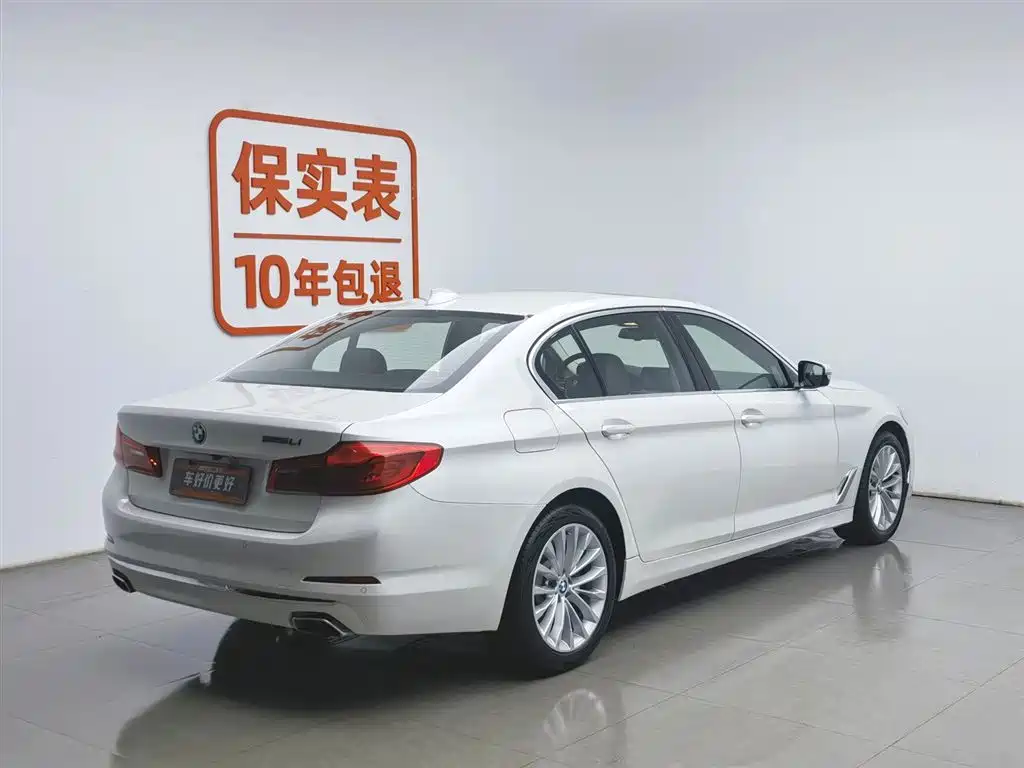 BMW 5 Series 2019 525Li Luxury Package фото 2