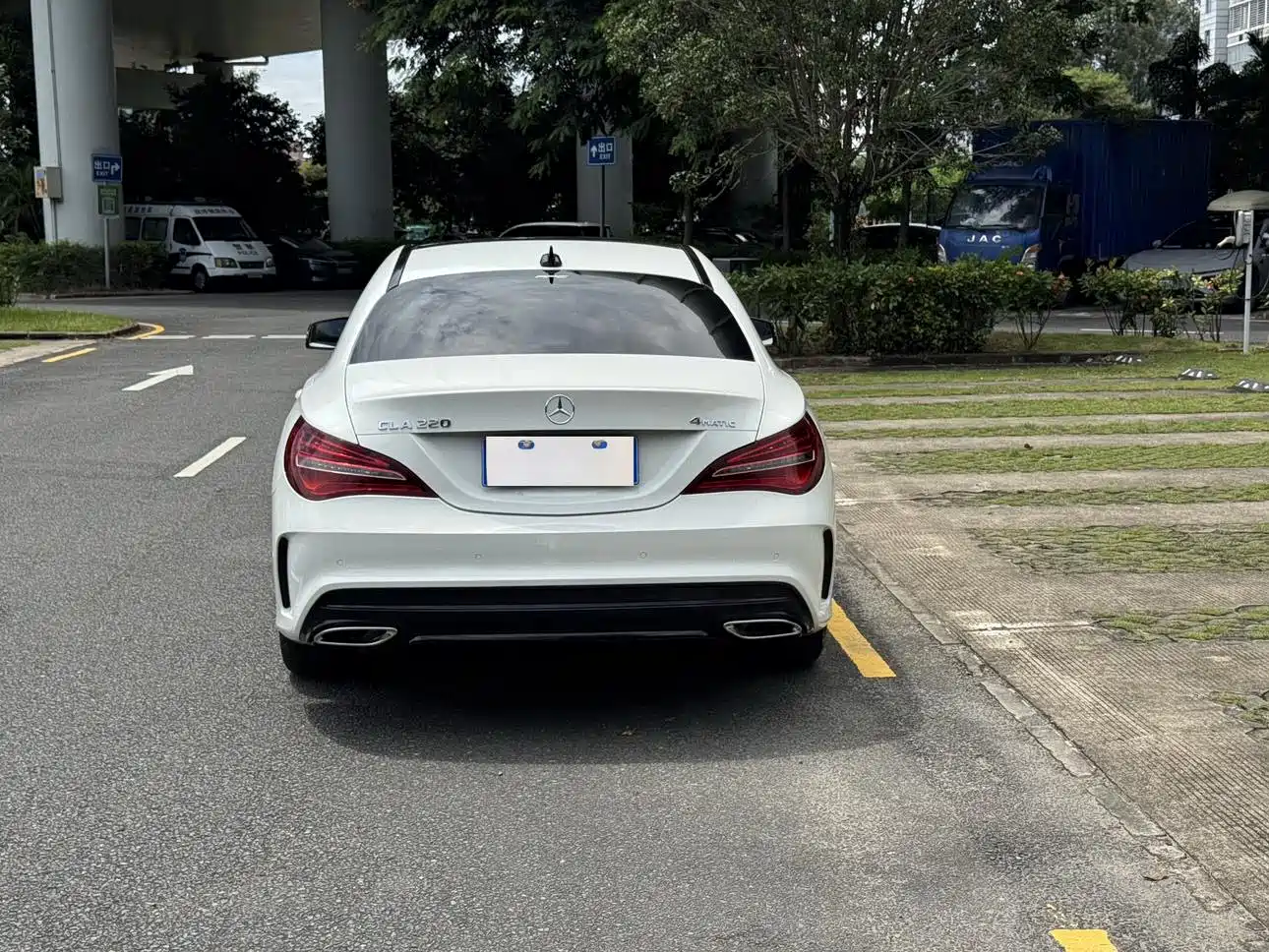 Mercedes-Benz CLA (Import) 2018 2018 CLA 220 4MATIC