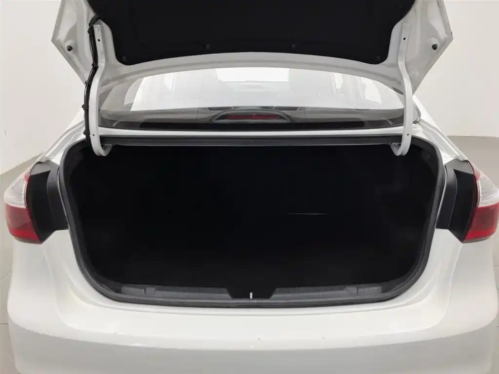 Kia K3 2016 1.6L Manual GL фото 16