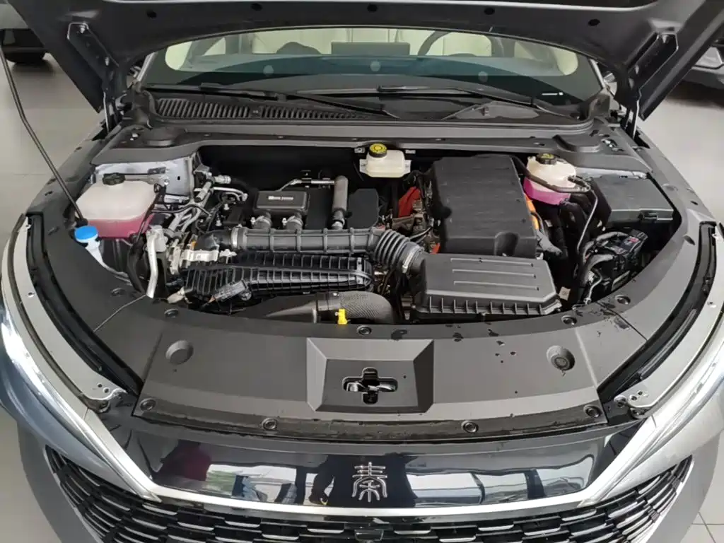 BYD Qin L 2025 2025 DM-i Smart Drive Edition 120KM Surpassing