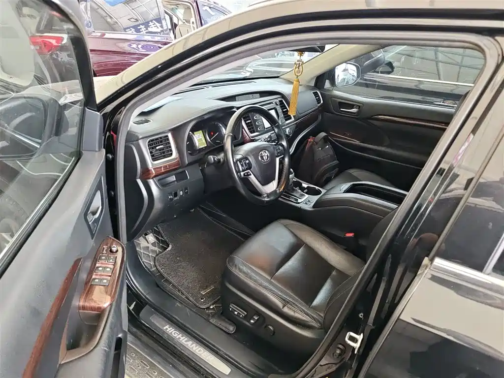 Toyota Highlander 2015 2.0T AWD Luxury Edition 7-seater фото 16