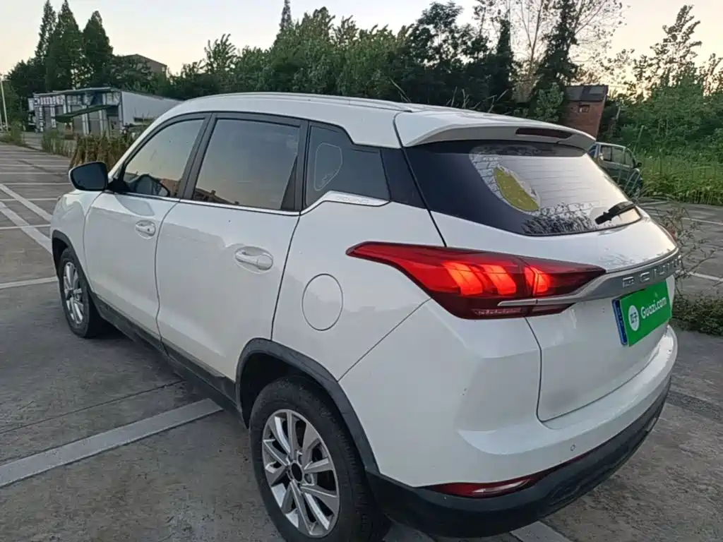 BAIC Beijing X3 2021 2019 1.5T Manual Glory Edition