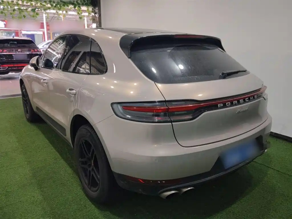 Porsche Macan 2018 Macan 2.0T фото 23