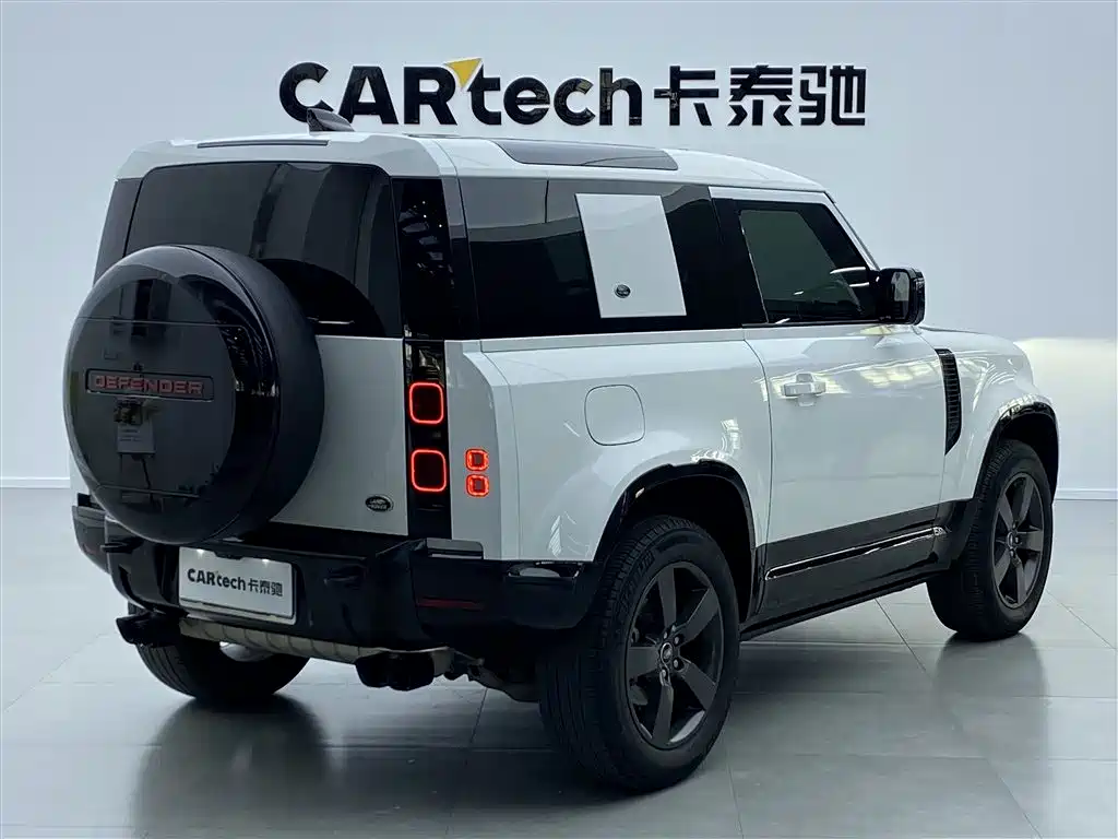 Land Rover Defender 2022 90 2.0T P300 X-DYNAMIC HSE фото 4