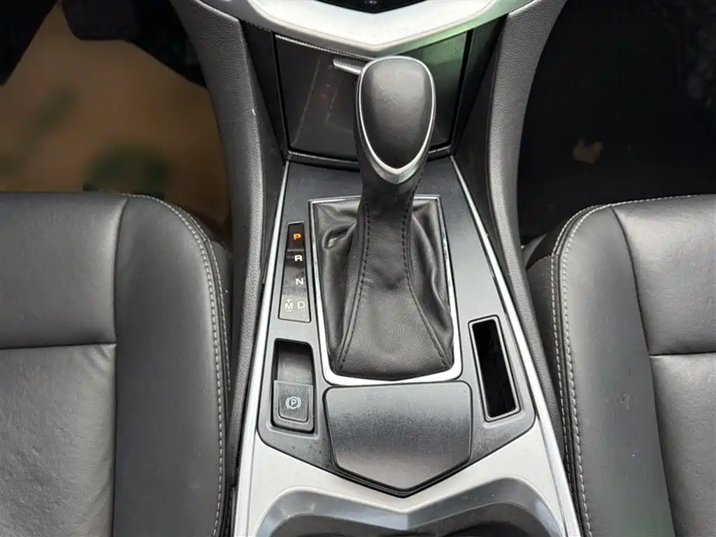 Cadillac SRX 2015 3.0L Comfort фото 7