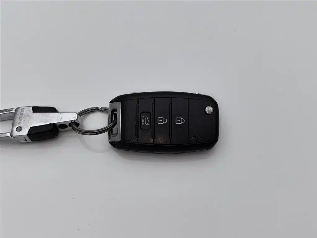 Kia K3 2016 1.6L Manual GL фото 19