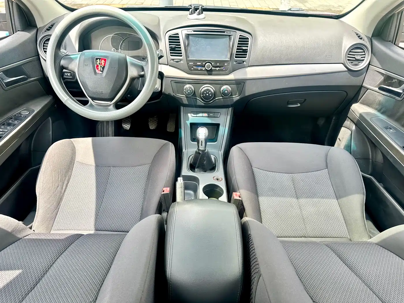 Roewe 350 2016 2015 Model 1.5L Manual Luxury Sunroof Edition
