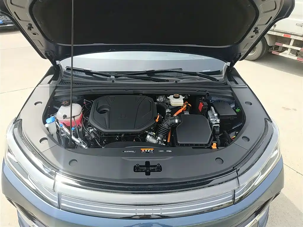 Geely Galaxy Galaxy A7 2025 EM-i фото 20