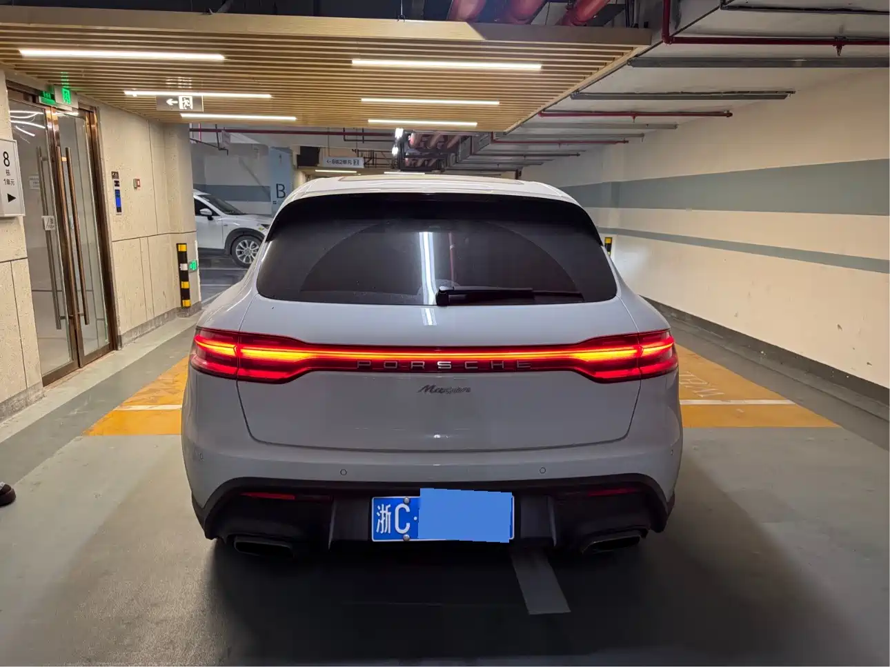 Porsche Macan 2024 Macan 2.0T фото 16