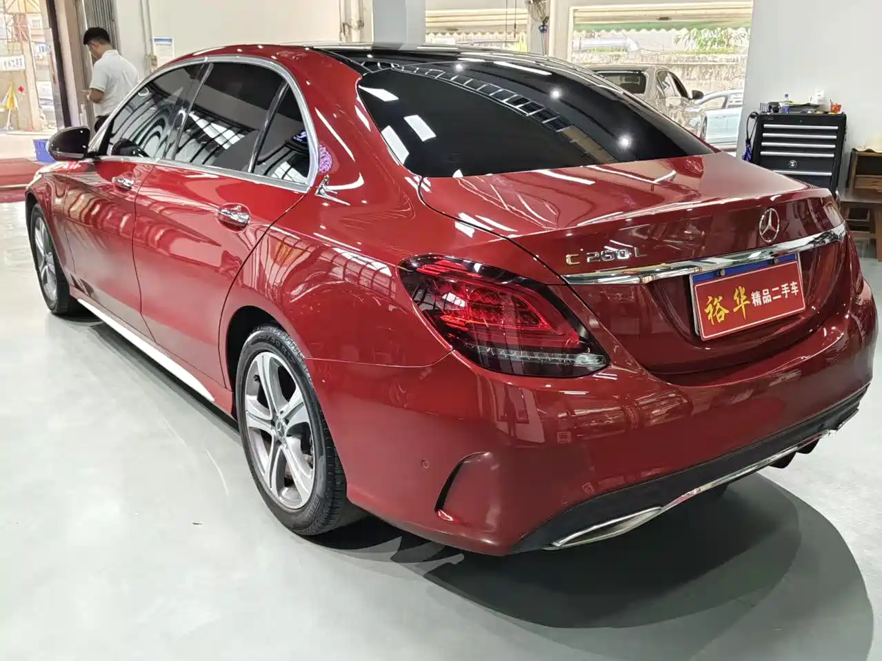 Фото 4 - Mercedes-Benz C-Class