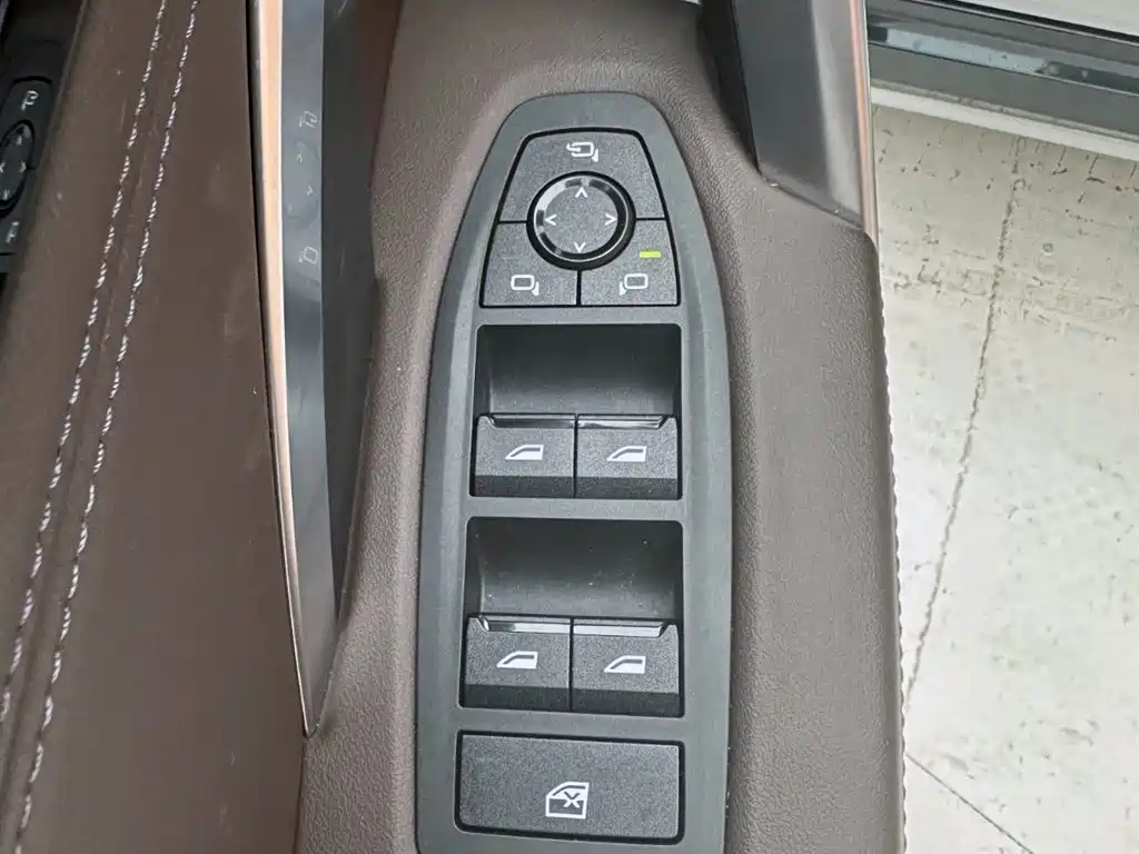 BMW X1 2023 sDrive20Li X Design Package фото 16
