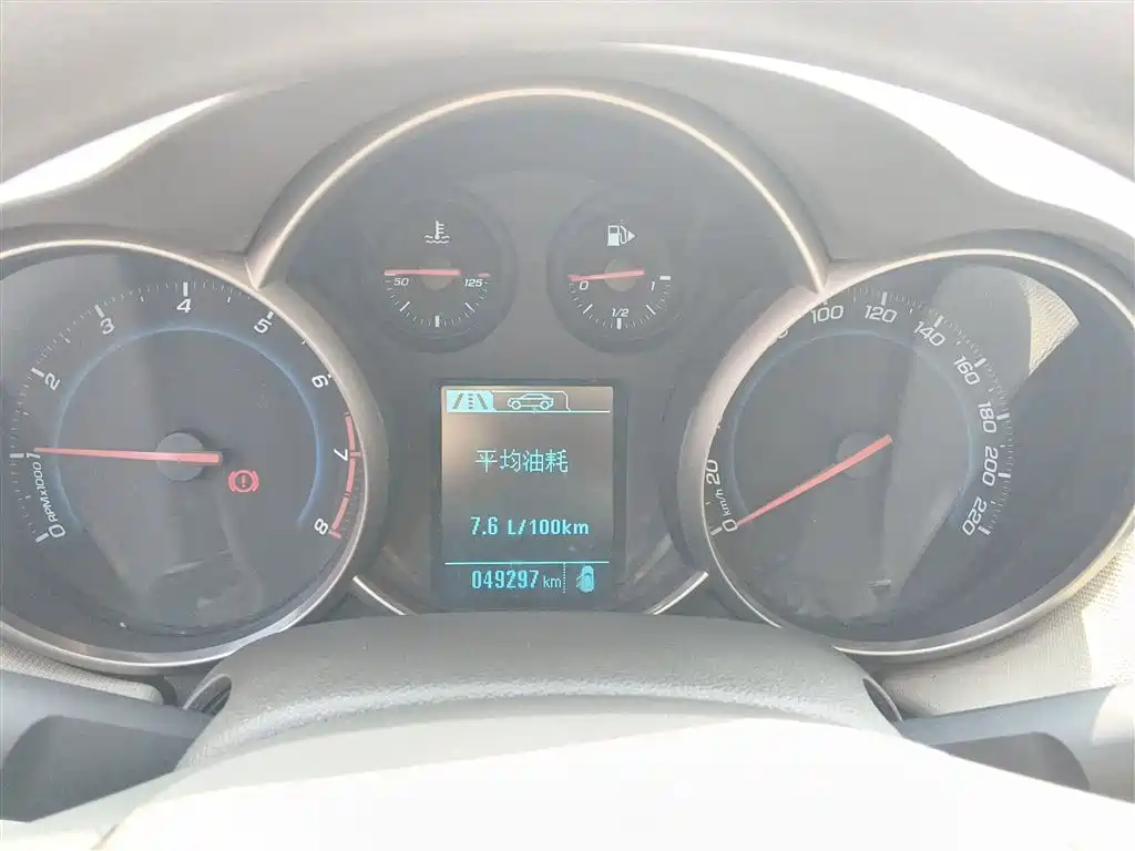 Chevrolet Cruze 2015 1.5L Classic SE MT фото 12
