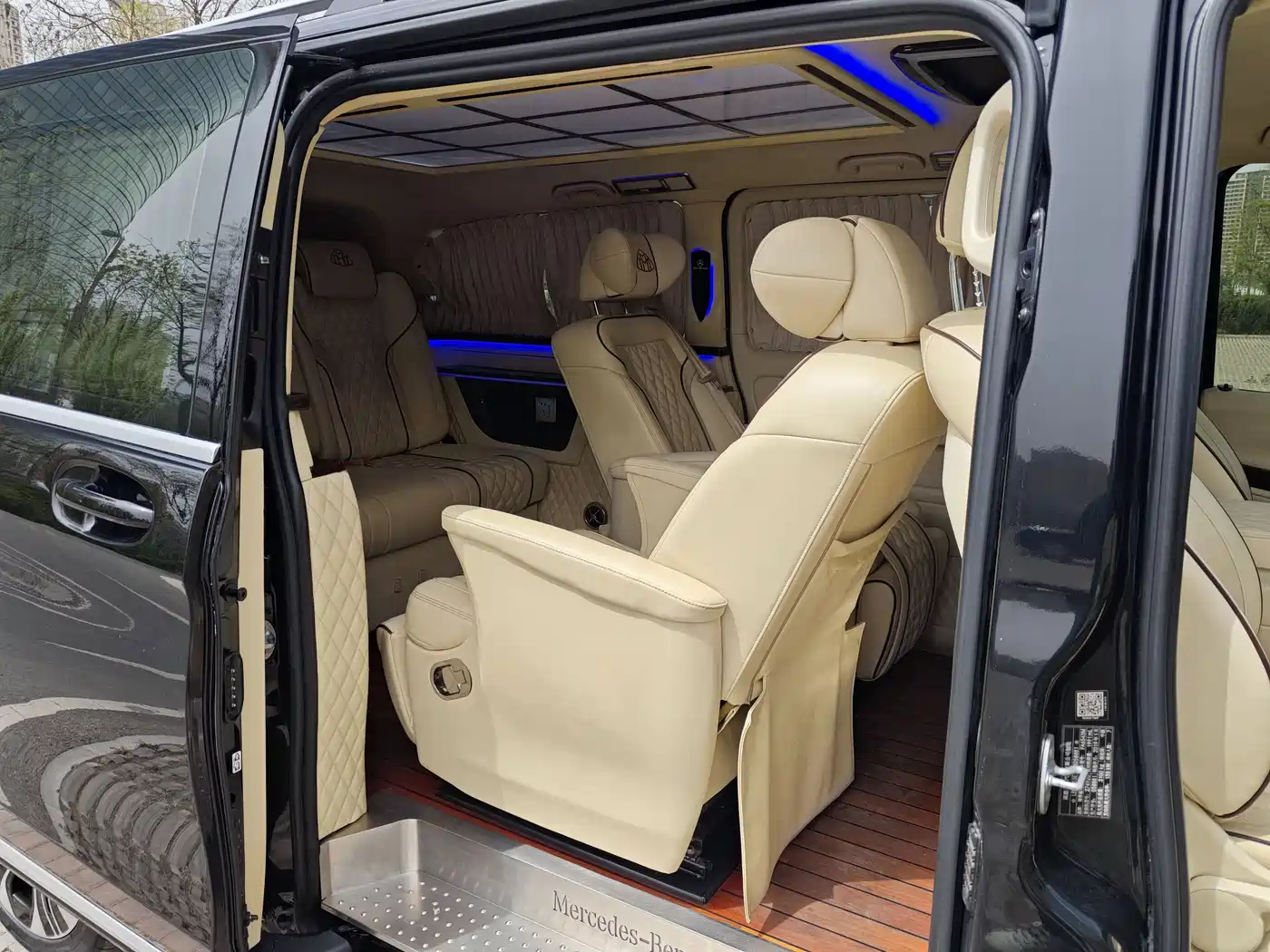 Mercedes-Benz Vito 2018 2.0T Business Edition China VI фото 21