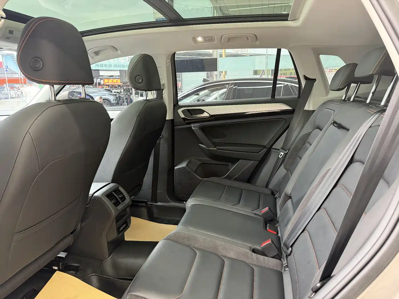 Volkswagen Tayron 2021 330TSI 2WD 30th Anniversary Edition фото 5