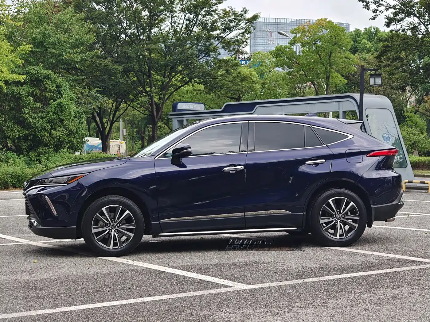 Toyota Lingfang HARRIER 2022 2022 2.0L CVT 2WD Luxury Edition