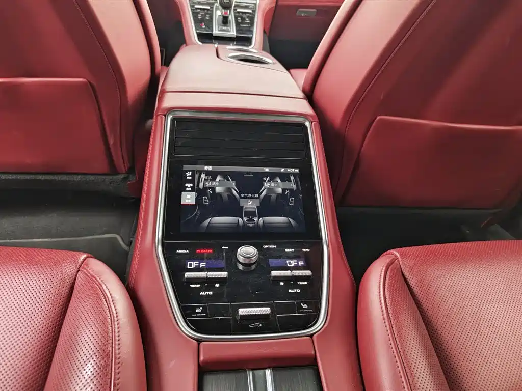 Porsche Panamera New Energy 2022 Panamera 4 E-Hybrid Platinum Edition 2.9T фото 12