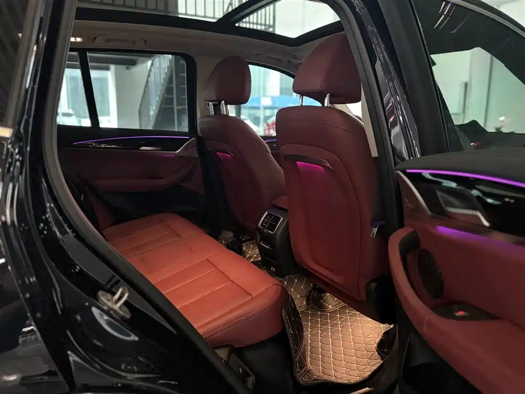 BMW iX3 2023 Leading Type фото 11