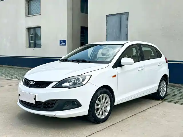  Chery Fengyun 2 2013 Hatchback 1.5L Manual Resolute Edition