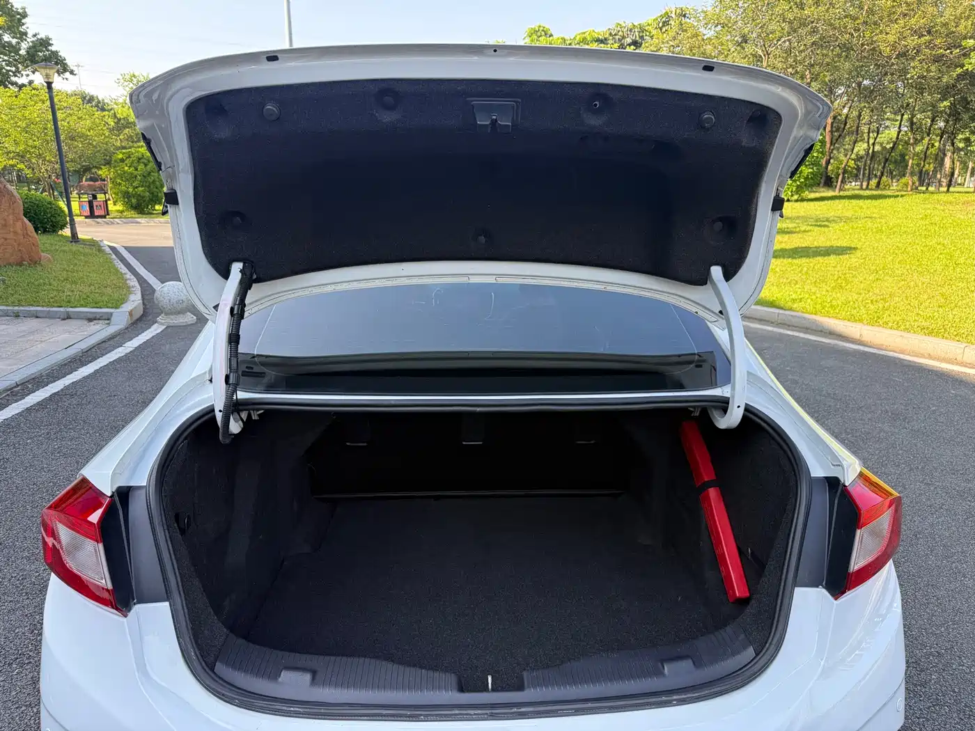 Chevrolet Cruze 2018 2018 320 Automatic Pioneer Sunroof Edition
