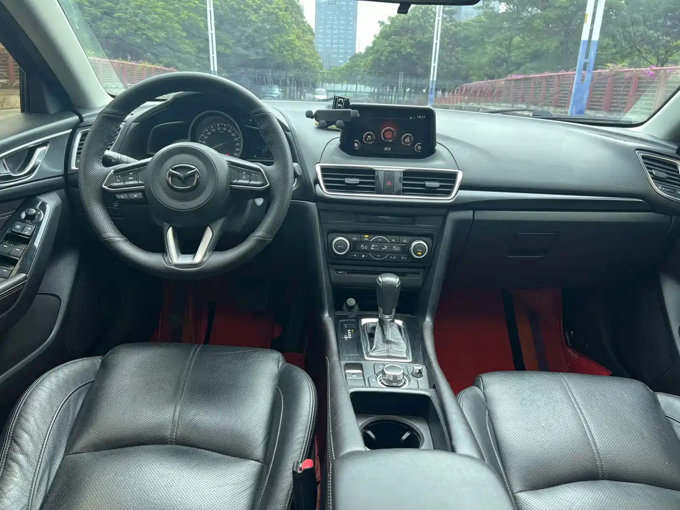 Фото 19 - Mazda Mazda 3