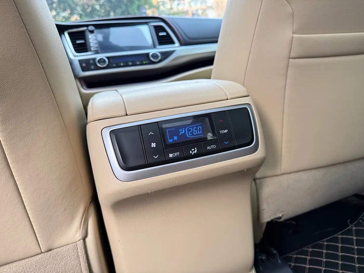 Toyota Highlander 2017 2.0T 4WD Premium 7-Seater фото 12