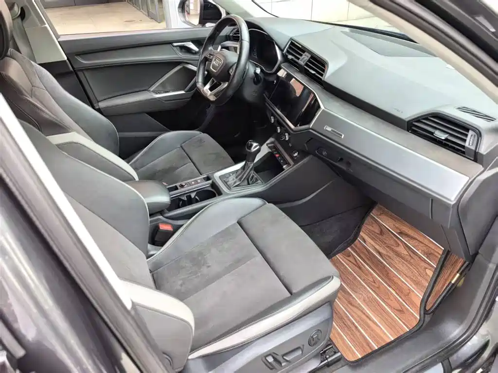 Audi Q3 2022 35 TFSI Fashion Dynamic фото 13