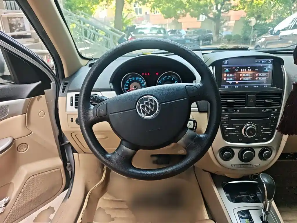 Фото 3 - Buick Excelle