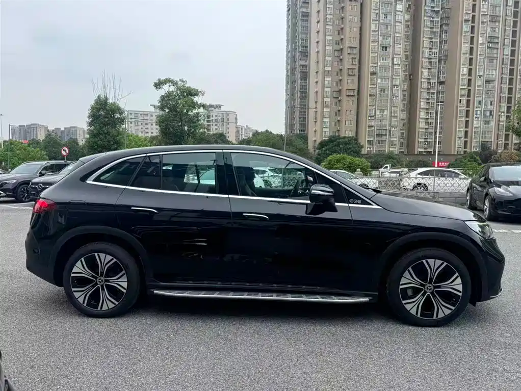 Mercedes-Benz EQE SUV 2026 2024 500 4MATIC Pioneer Edition