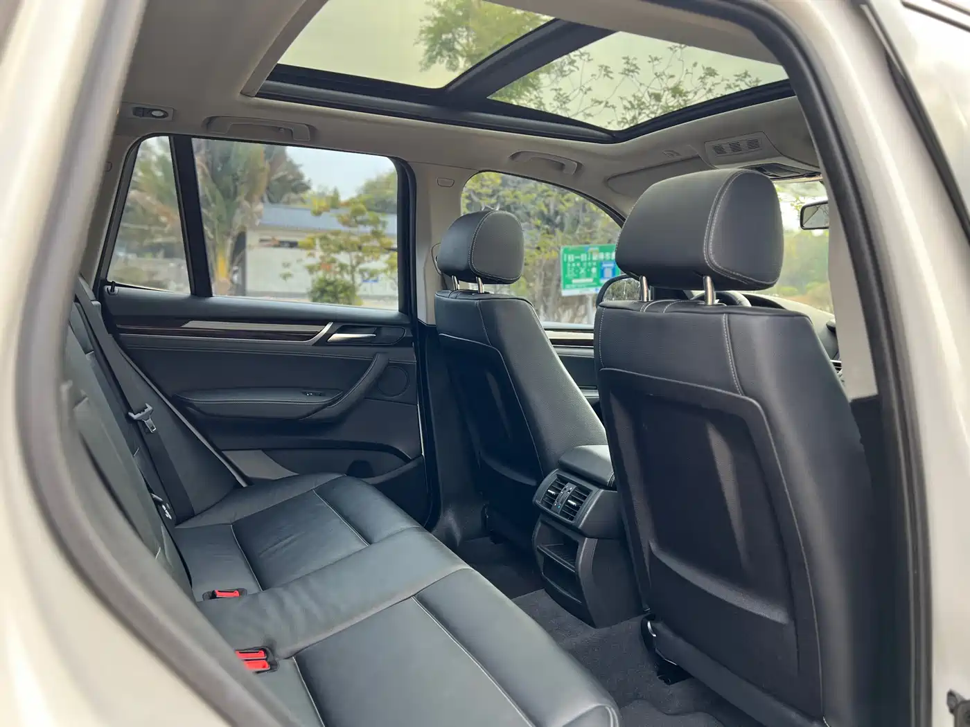 BMW X3 (Import) 2014 xDrive20i X Design Package фото 14